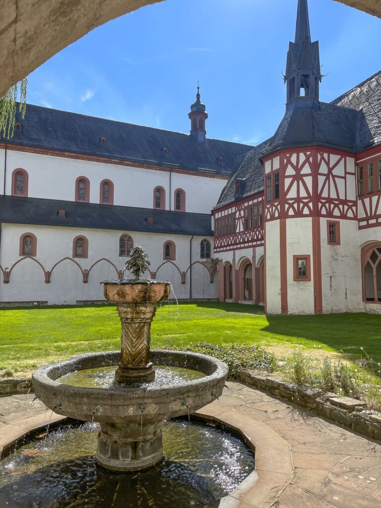 Brunnen im Kloster Eberbach