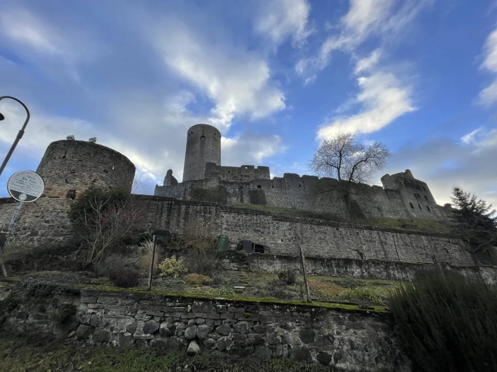 Burgruine Muenzenberg 3822