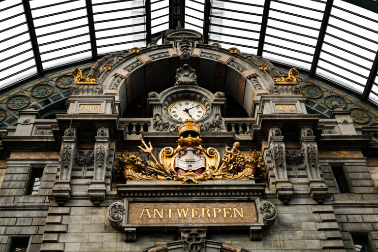 Bahnhof Antwerpen-Centraal