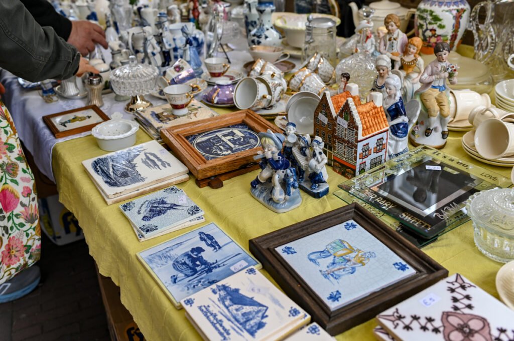 Ein Tag in Delft: Zwischen Geschichte, Grachten und dem Curiosa Markt​