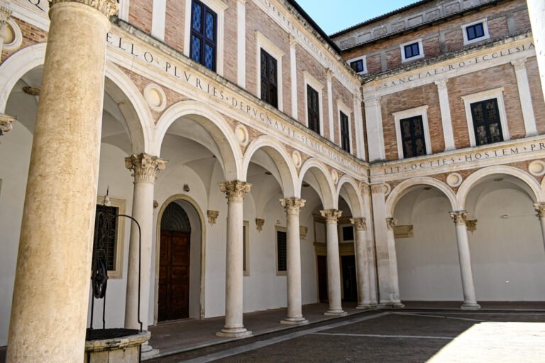 Palazzo Ducale von Urbino: Eine Reise in die Wiege der Renaissance